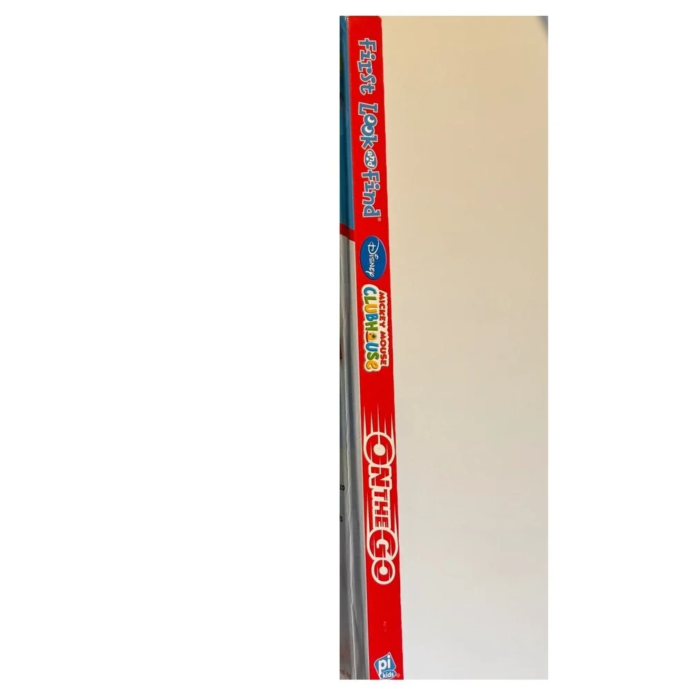 Disney Mickey‎ Mouse On The Go Book